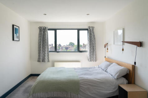 295944 - ST-MARY-ROAD-E17-068.jpg