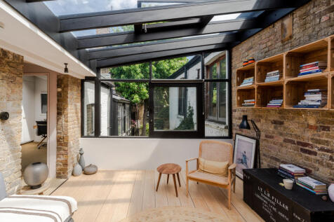 295401 - The Glass House-28.jpeg