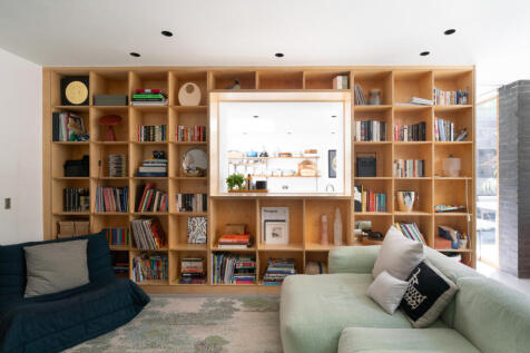 296423 - ALBION-DRIVE-2025-03.jpg