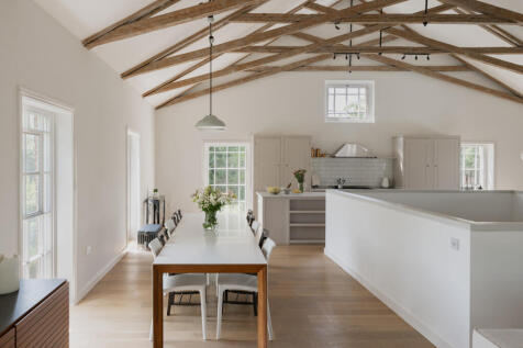 291900 - Chapel House, Earl Soham-12.jpg