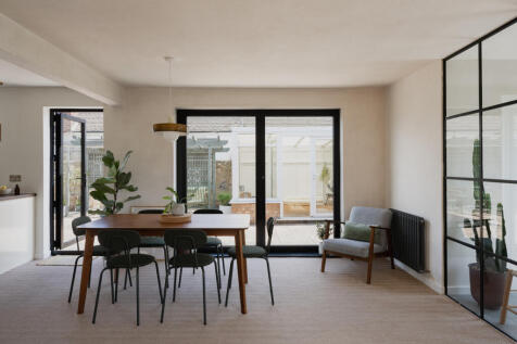 296837 - 67 Shoebury Road, Southend-on-Sea-23.jpg