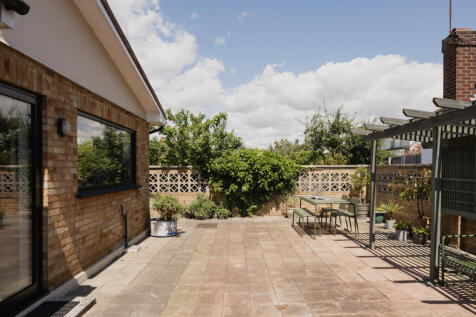 296841 - 67 Shoebury Road, Southend-on-Sea-27.jpg