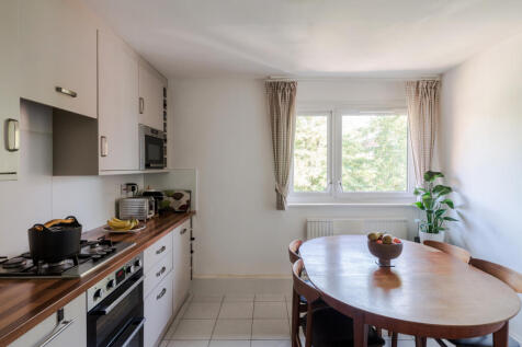298446 - 318 Rhodeswell Road-13.jpeg
