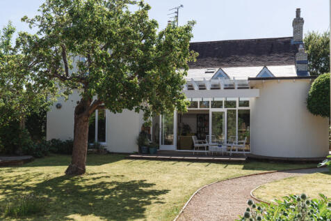 298508 - Greystones_Faringdon_HighRes-13.jpg