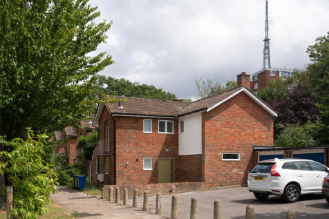 299403 - OAKFIELD-GARDENS-01.jpg