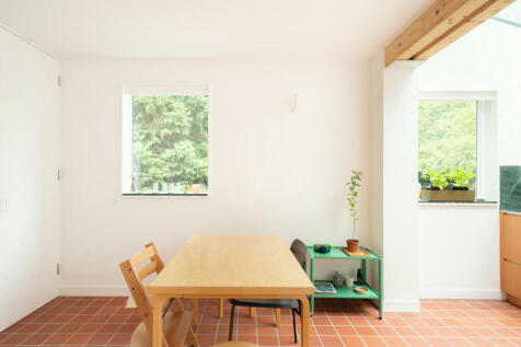 299407 - OAKFIELD-GARDENS-05.jpg