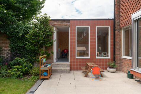 299434 - OAKFIELD-GARDENS-32.jpg