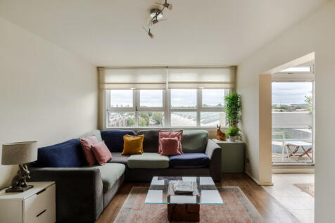 302952 - Flat 17, Edrich House-20.jpeg
