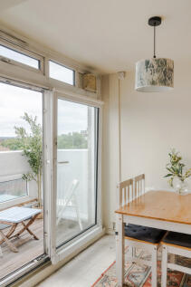 302962 - Flat 17, Edrich House-30.jpeg