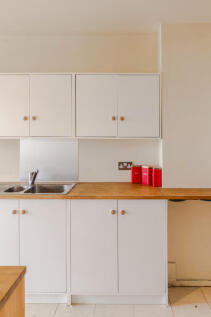 302961 - Flat 17, Edrich House-29.jpeg