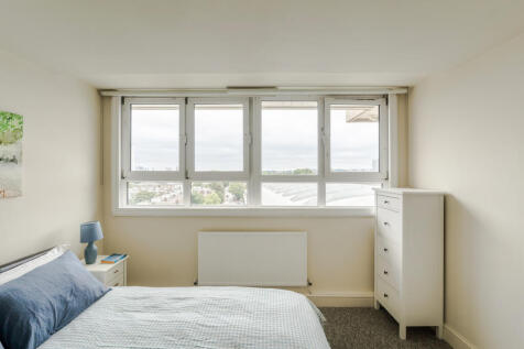 302939 - Flat 17, Edrich House-7.jpeg