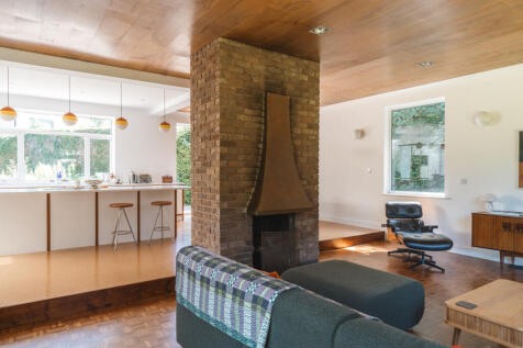 299010 - 4PheasantWalk_HighLegh_HighRes-18.jpg