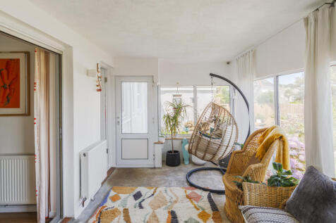 160474 - GWELANMOR ROAD, ST IVES-8.jpg