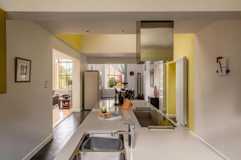 302986 - Old Chapel House 30.jpg