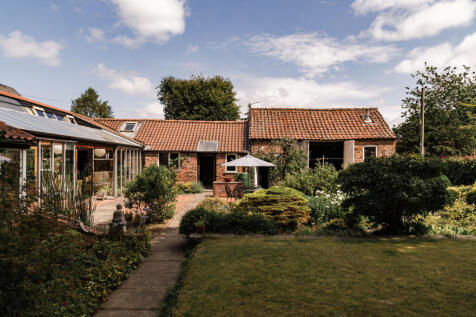 301099 - 1 Church Lane 86.jpg
