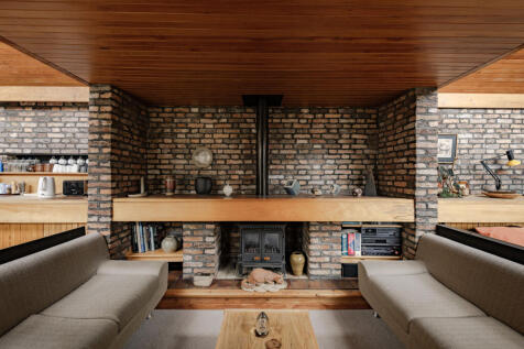 301038 - 1 Church Lane 25.jpg