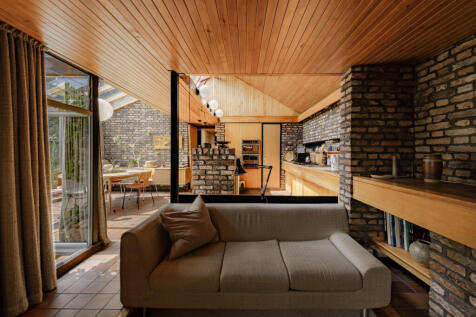 301050 - 1 Church Lane 37.jpg