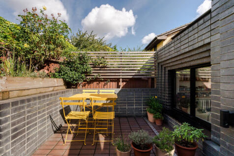 307225 - 8 Foxwell Mews-9.jpeg