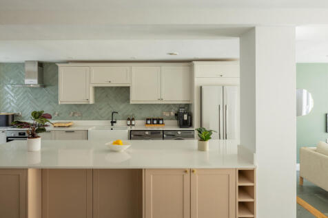 305905 - THE CASTING HOUSE-36.jpg