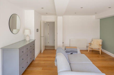 305929 - THE CASTING HOUSE-60.jpg