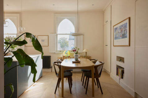 305971 - TMH_MARTELL ROAD_01.JPG