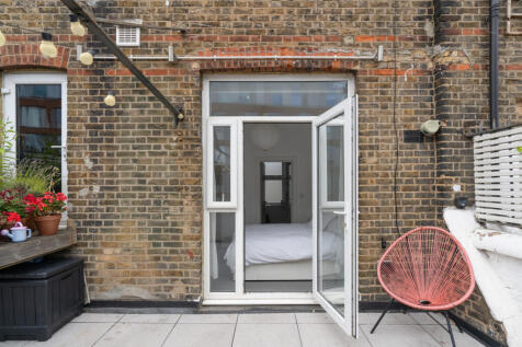 305626 - 471HarrowRoad_HighRes-22.jpg