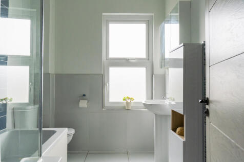 305658 - 471HarrowRoad_HighRes-1.jpg