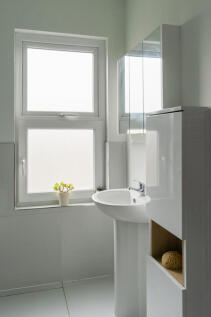 305607 - 471HarrowRoad_HighRes-3.jpg