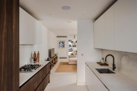 311654 - 4 Cotswold Mews-46.jpeg