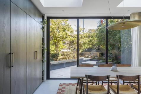 314229 - 13288-TalmaRd-London-JSouteyrat.jpg