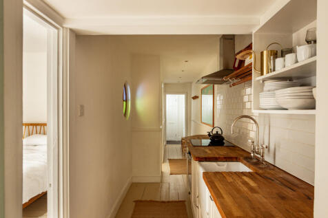 316065 - 25_10_TMH E8 2EP13805-Edit.jpg