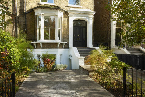 320417 - Navarino Road - Owner Exteriors (1).jpg