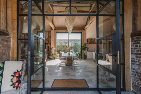 310454 - BarnOwlLutonRoad_HighRes-24.jpg