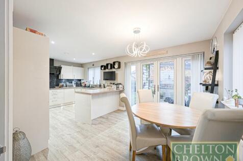 Kitchen &amp; Diner