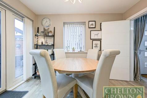 Kitchen &amp; Diner