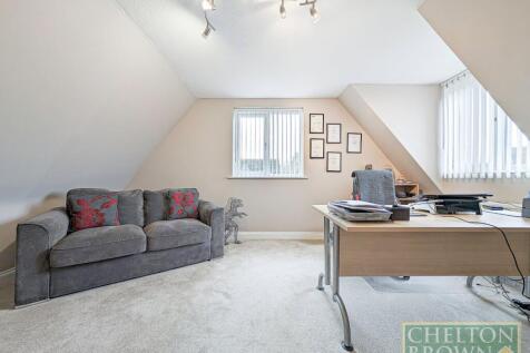 Bedroom 4/Office