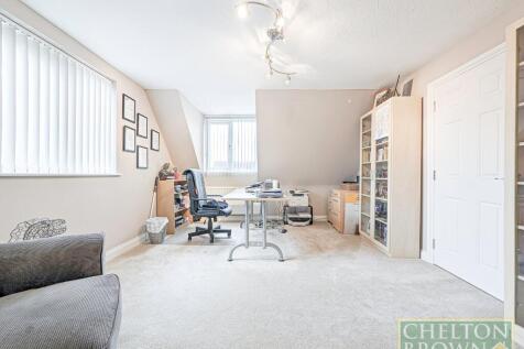 Bedroom 4/Office