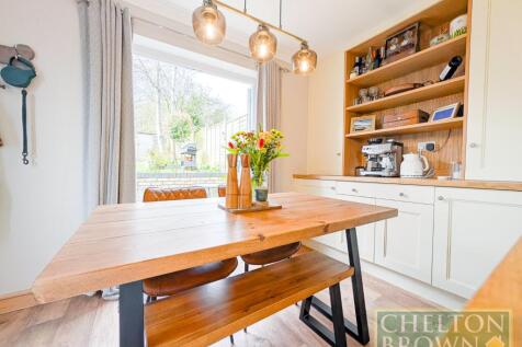 Kitchen &amp; Diner