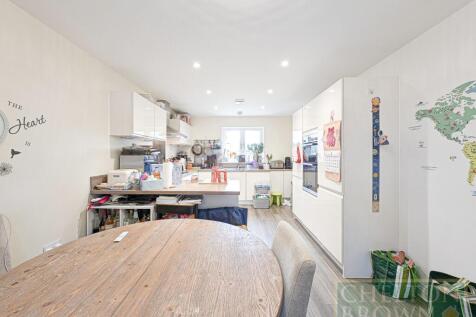 Kitchen &amp; Diner