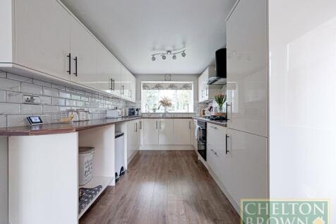 Kitchen &amp; Diner