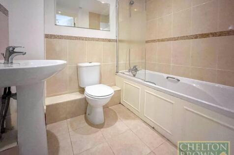 Main Bathroom
