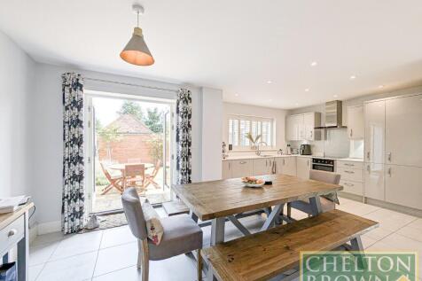 Kitchen &amp; Diner