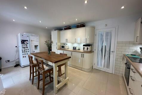 kitchen diner 3