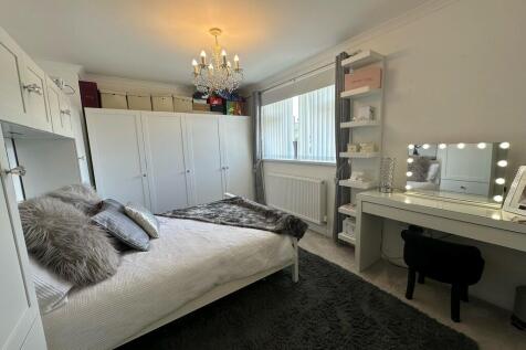 front bedroom 1
