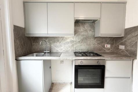 Kitchen..jpg