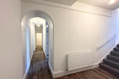 Hallway.jpg