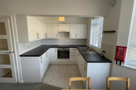 Kitchen 3.jpg