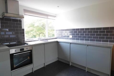 4 Eaton Villas, F5 - Kitchen (3).jpg