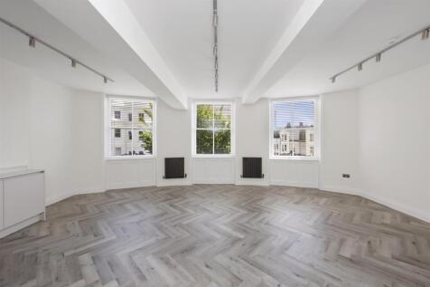 Open Plan Lounge and Kitchen