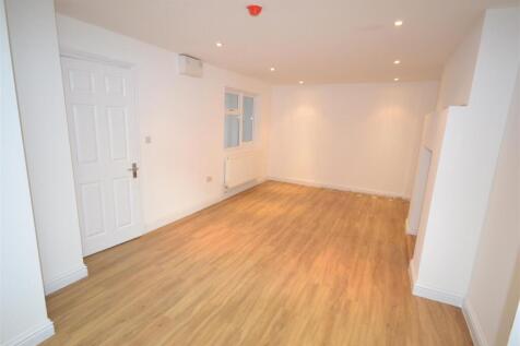 Open plan Lounge and Kitchen